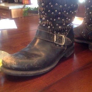 Frye Brown Short Distressed Size 10 Women's Boot